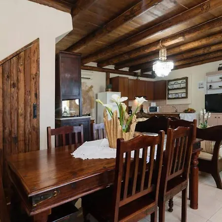 Dimitris's Holiday home