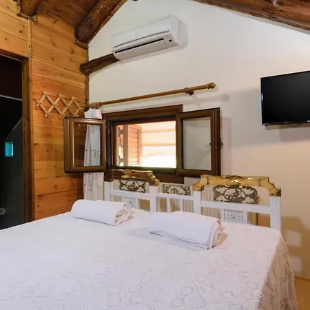 Holiday home Dimitris's *